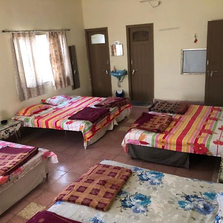 Rukmavati Guest House Mundra エクステリア 写真