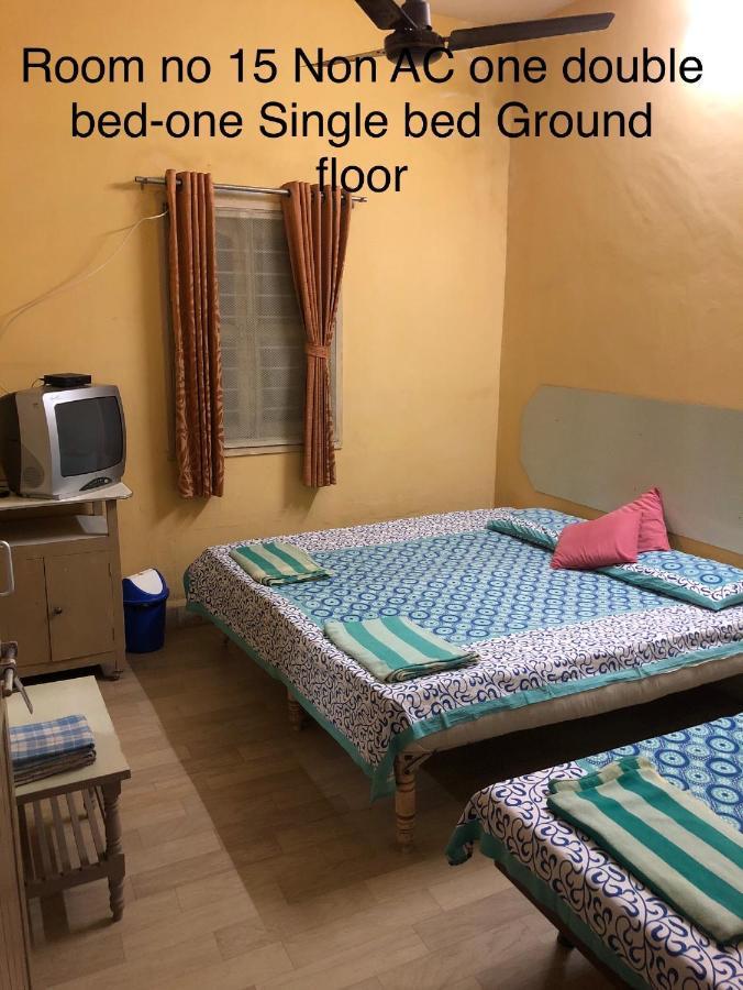 Rukmavati Guest House Mundra エクステリア 写真